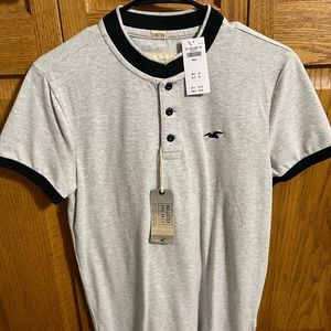 NWT Mens Hollister T-Shirt